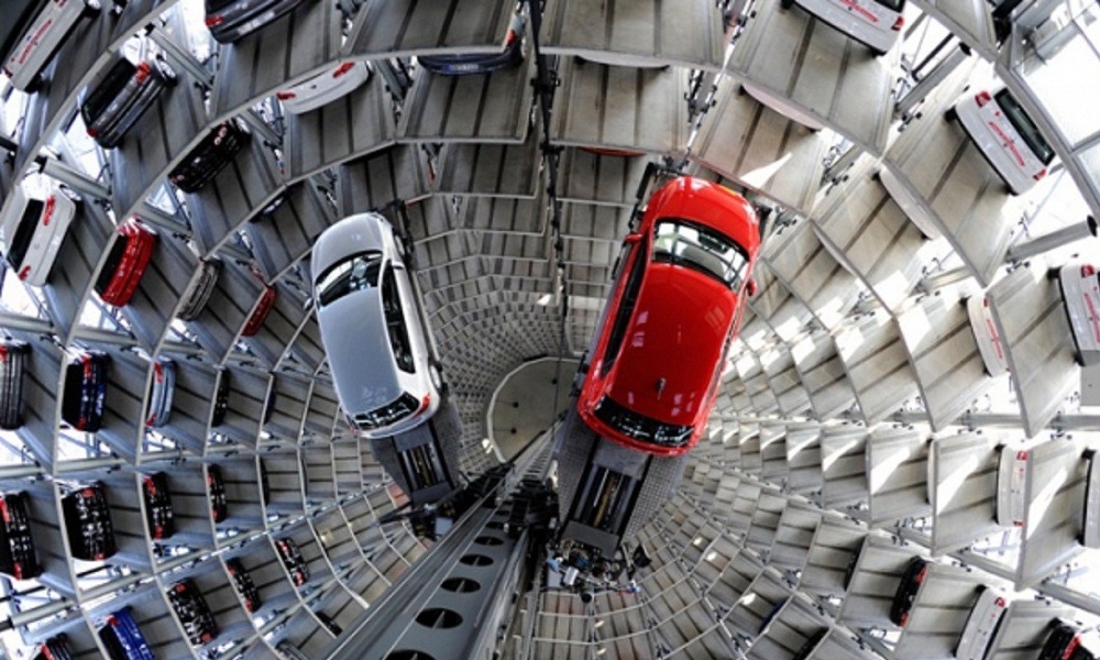 Крупнейший в Европе 16-этажный наземно-подземный паркинг